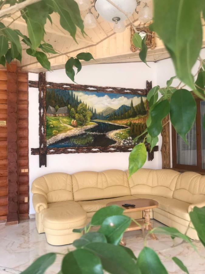 Dayarta Hotell Skhidnytsia Eksteriør bilde